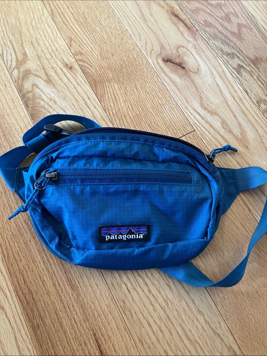 Patagonia Other - Patagonia ultralight black hole hip back Royal Blue Waist Pack Belt Bag